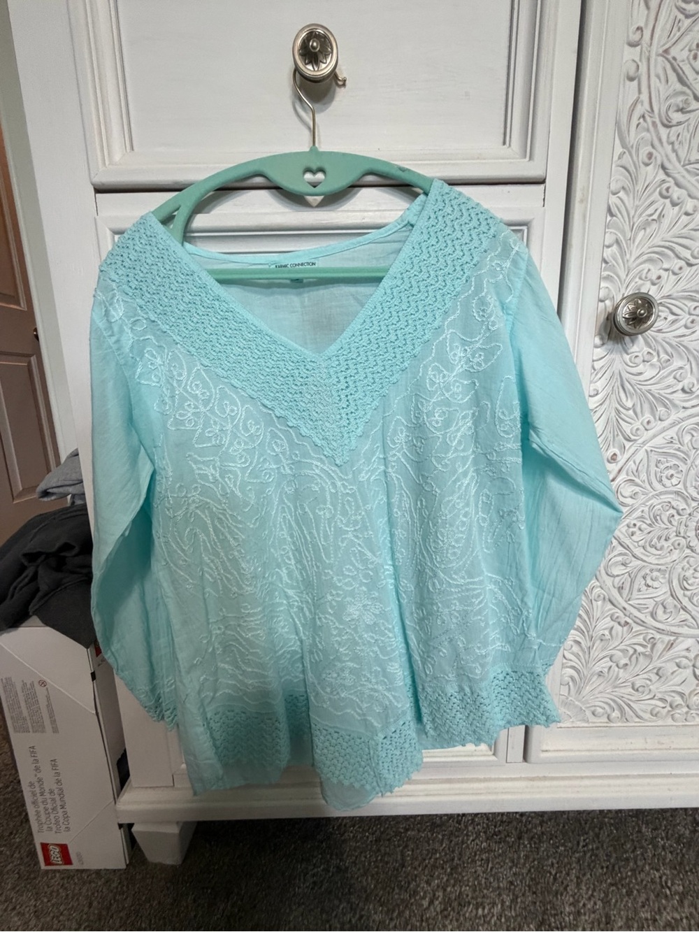 Karmic Connection Provincetown MA Embroidered Boho Tunic Top Aqua Size Small